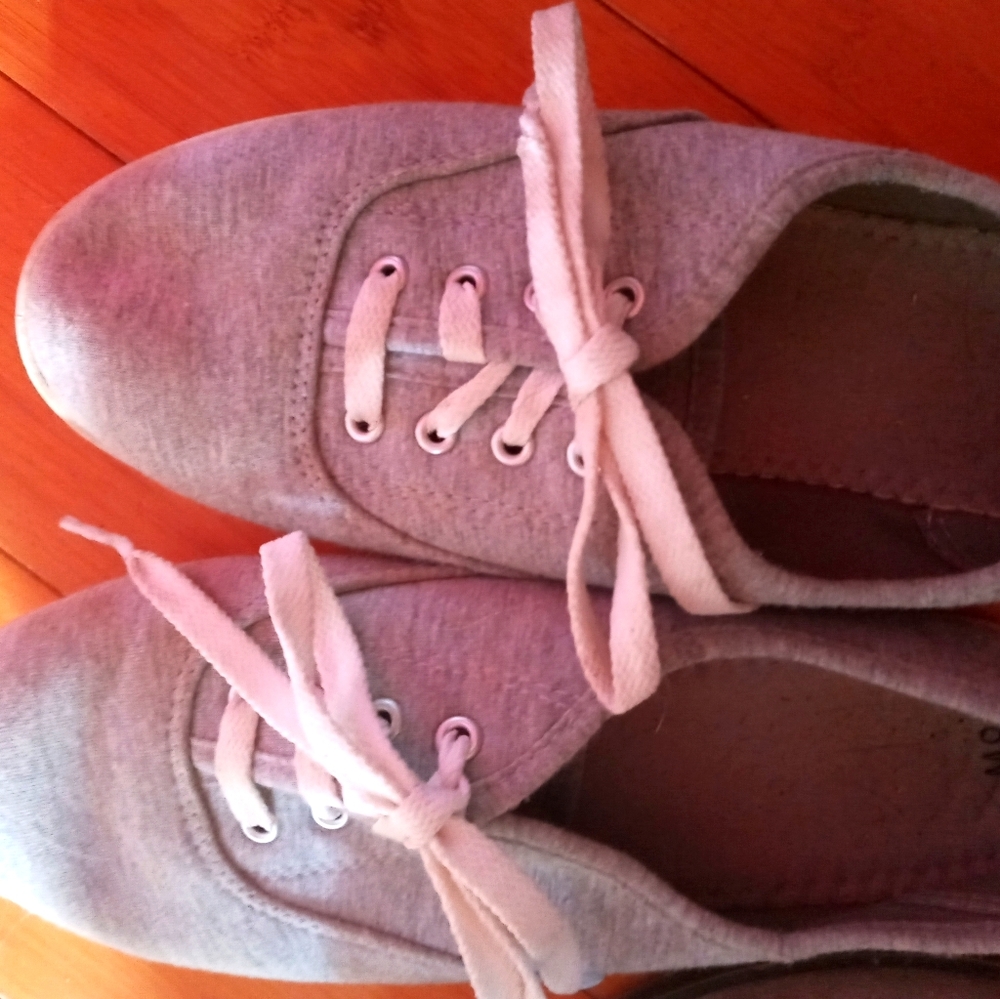 Shoes - Picture 3 of 3